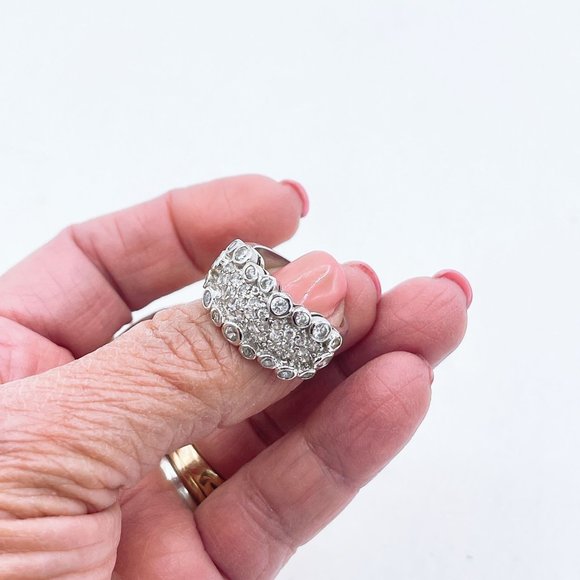 925 Crystal Cluster Band Ring Size 8 - Picture 2 of 5